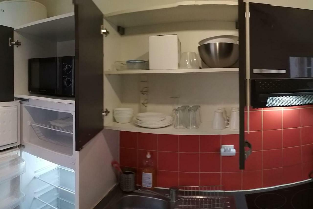 Appart Calme & Moderne Au Coeur De La Ville + Wifi Ла Рошел Екстериор снимка