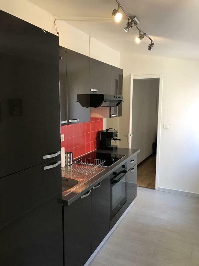 Appart Calme & Moderne Au Coeur De La Ville + Wifi Ла Рошел Екстериор снимка